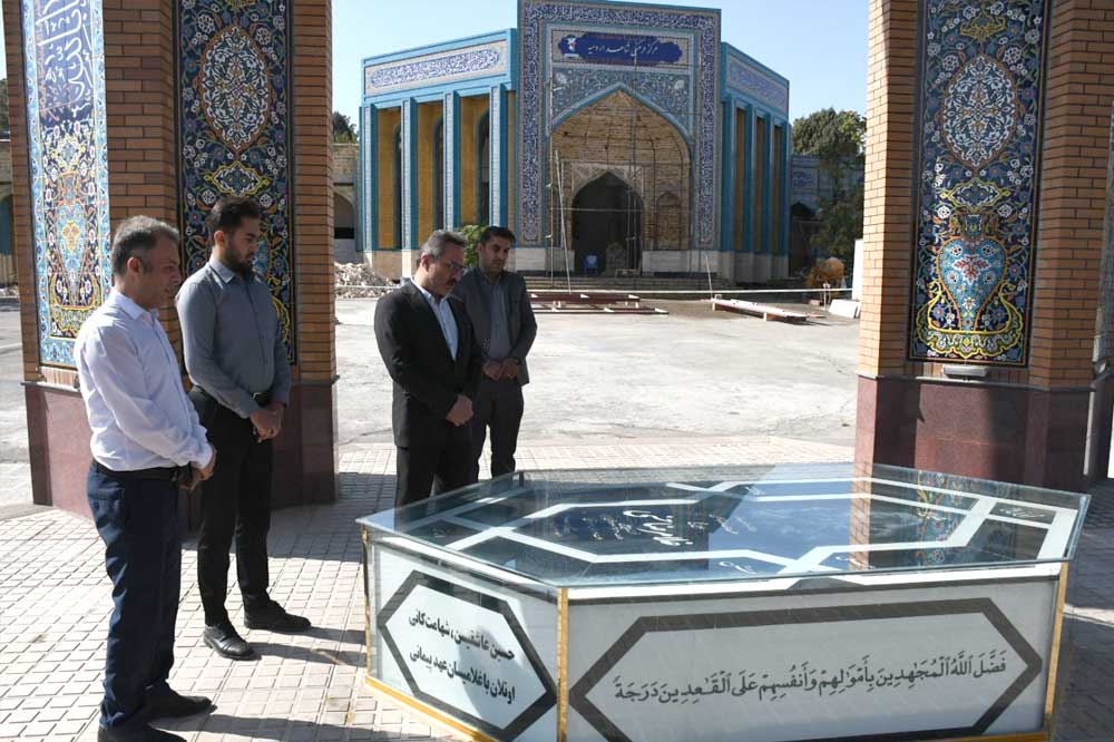 حسنی