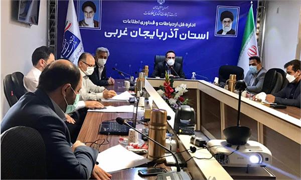 برون سپاری و الکترونیکی کردن خدمات دستگاه های اجرایی رابه شدت پیگیری می کنیم
