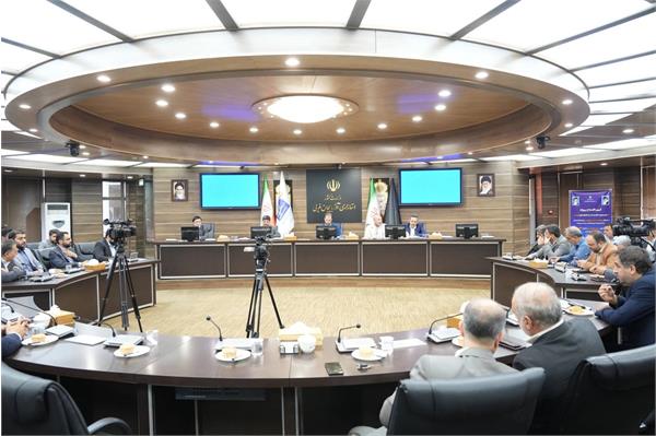 قائم مقام وزیر ارتباطات، پروژه فیبرنوری منازل و کسب و کارهای ارومیه را افتتاح کرد