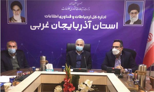 از سیاست های توسعه ای وزارت ارتباطات حمایت می کنیم/ برای رفع قانونی مشکلات نصب دکل های ارتباطی در مجلس تلاش می کنیم