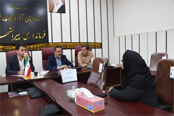 برپایی میز ارتباطات مردمی شورای راهبری ارتباطات و فناوری اطلاعات همزمان با هفته دولت درشهرستان پیرانشهر