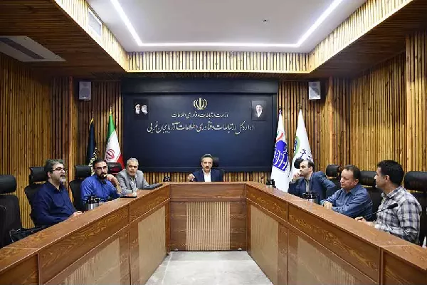 بررسی نحوه اتصال آپلینک فیبر نوری سایت‌های ایرانسل در پنج شهرستان استان