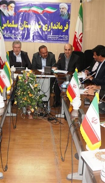 کمبود ها و نارسایی های حوزه زیرساخت‌های ارتباطی و دولت الکترونیک شهرستان سلماس با حضور معاون استاندار و مدیران استانی وزارت ارتباطات بررسی شد
