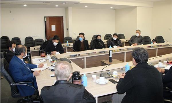 پایش محیط کسب و کار فعالان حوزه فناوری اطلاعات استان بمنظور  ایجاد بانک اطلاعاتی فعالین حوزه فاوا